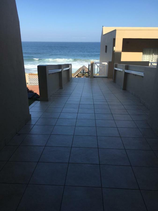 11 Waterfront Umdloti Apartment Exterior photo